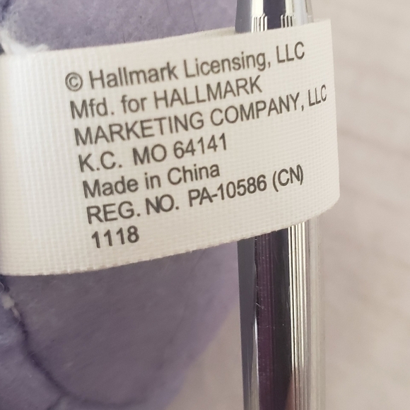 Hallmark White Rabbit Easter Egg Bunny Pull String 4 Inch Plush Stuffed Toy 2018 - Picture 6 of 8